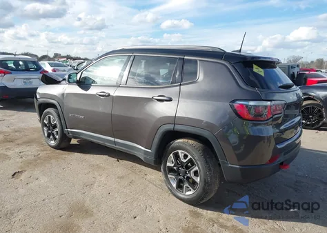 2018 Jeep Compass Trailhawk 4X4 z USA, uszkodzony, nr VIN 3C4NJDDB5JT450821